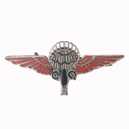 WW2 GQ Parachute Badge - Irvin Parachute Seal