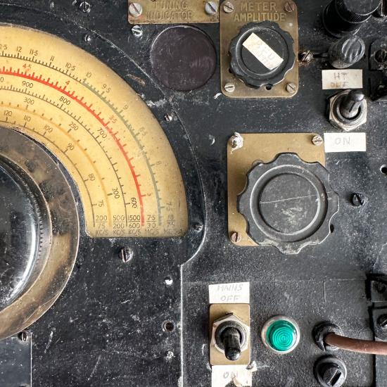 WW2 RAF R1155 Radio Receiver